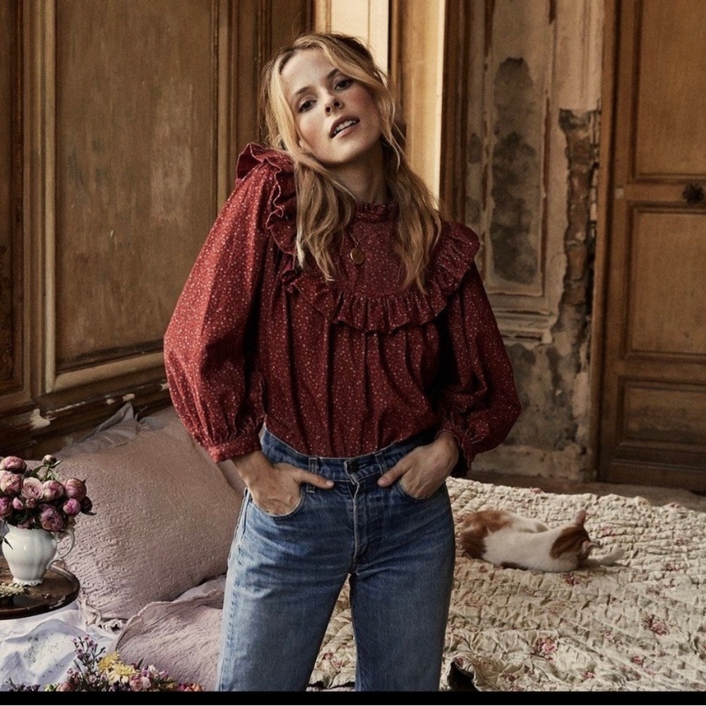 DOEN Reina Top in Burgundy Floral Prairie Ruffle